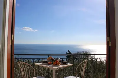 Image de Baia di Nerano is the ideal accommodation for those who like to relax