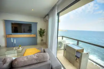 Image de Modern, large 3bedroom, spectacular views Goslm-9