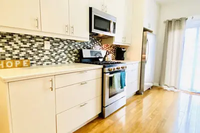 Image de Spacious & Eclectic 3br Near Downtown