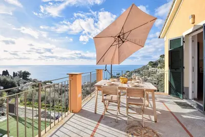 Image de Superbe appartement Ă Recco avec.