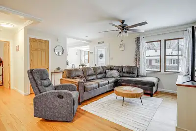 Image de Family-Friendly Home w/ Hot Tub, Near Lake George!