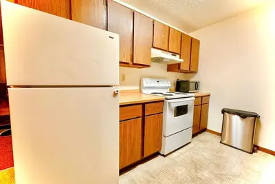 Image de Long -terms Stays and Short-term Terms Stays, Sleeps up to 10 people and pets.