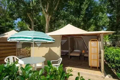 Image de Bungalow toilé | Autre hébergement | 2 Ch. | 2/4 pers.