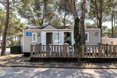 Image de Mobil-home | Classic Xl | 2 Ch. | 4 pers. | Terrasse surélevée non couverte