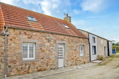 Image de Belle maison à Pierreville avec WiFi