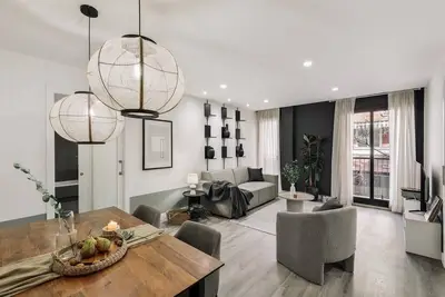 Image de Heures - 2 bedroom, office and pool in Les Corts