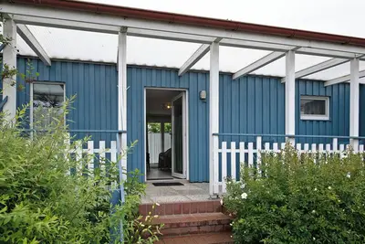 Image de Maison de vacances 'Möve Aba Bungalow 64' avec terrasse privée, jardin partagé et Wi-Fi