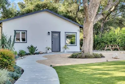 Image de Stylish guest house near colleges