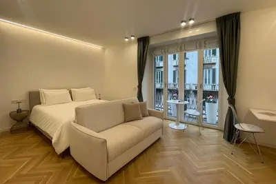 Image de King deluxe room G - Boutique Apartment in the heart of Milan San babila - Milan design discrict