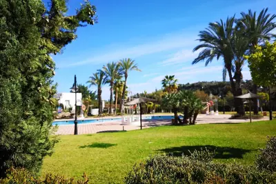 Image de Apartamento Espacioso con Fibra, Vistas a las Montañas y Piscina Comunitaria