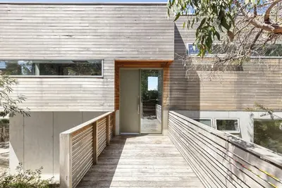 Image de Spacious Designer Home