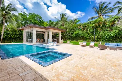 Image de Espectacular villa en Las Cañas