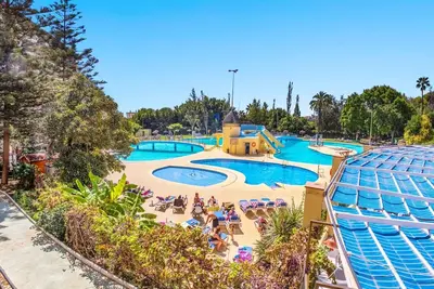 Image de Studio avec balcon à Minerva