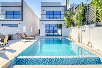 Image de Dazzling 4br Villa with Assistant’s Room at Al Dana Villa Sharm, Fujairah