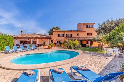 Image de Can Plaseta - Quatre Chambres Villa, Couchages 8