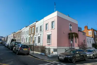 Image de Cosy 1 Bedroom apartment with King size bed or 2 singles in superb location.