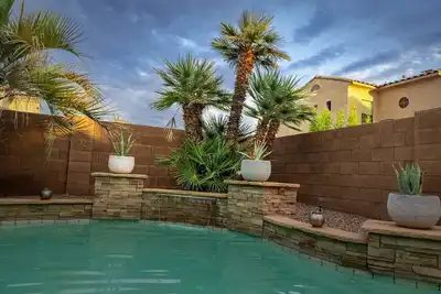 Image de Spacious Monthly 4br 2. 5 bath Oasis w/Private Pool