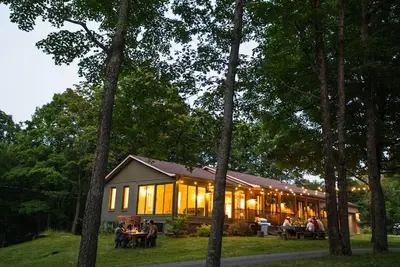 Image de Ciel et Bois (see-el-eh-bwa) means ‘sky and woods’