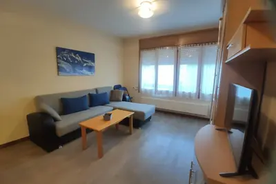 Image de Charmant Appartement à Jaca avec Piscine Commune et Parking, idéal pour Familles