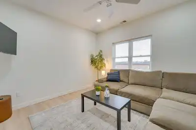 Image de Sleek Apartment Near St Clair City Boat Harbor!
