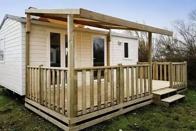 Image de Mobil-home | Classic | 2 Ch. | 4 pers. | Terrasse surélevée