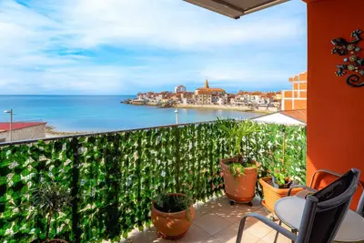 Image de Appartement de vacances au centre en bord de mer avec sa propre place de parking