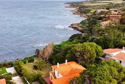 Image de Villa Tramontana: Semi-detached house surrounded by greenery at Residence Punta