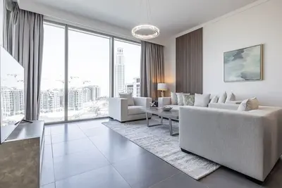 Image de Elegant 3-Bedroom Apartment with Maid’s Room in Creek Gate – Dubai Creek Harbour