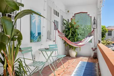 Image de Beachside, Private Rooftop w/ Generator