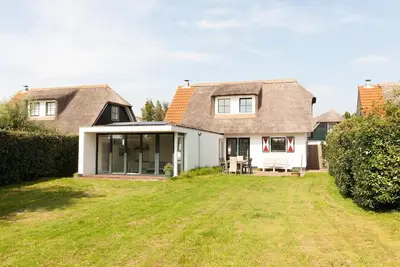 Image de Holiday home Buitenplaats 17 in Callantsoog. Suitable for 7 people with 4 bedrooms and 2 bathrooms