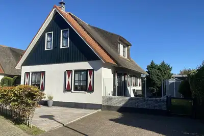 Image de Holiday home Buitenplaats 96 in Callantsoog. Suitable for 6 people with 3 bedrooms.