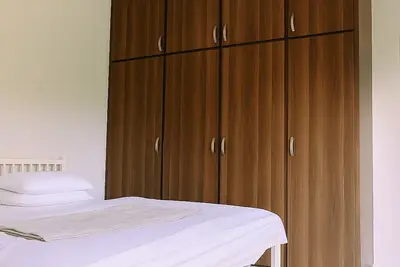 Image de Spacious 5-bedroom townhome in fabulous Rawalpindi with Ac