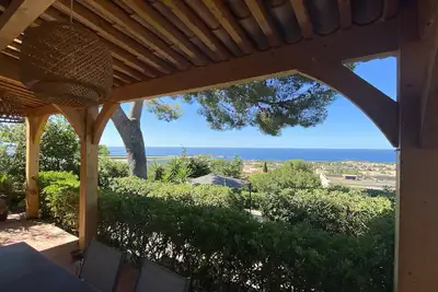 Image de Superbe villa vue mer, Bandol