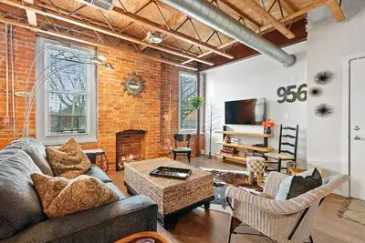 Image de Vintage Vibes: Open & Relaxed in Short North