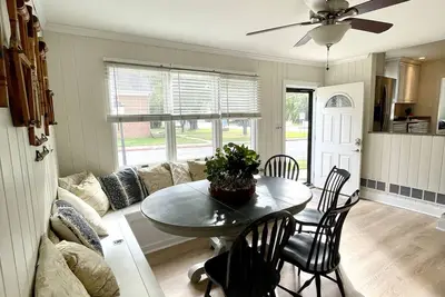 Image de New Eastport Bungalow walkable to Usna, Restaurants, & Historic Annapolis