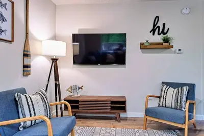 Image de Indian Point Cabin with Pool! Near Silver Dollar