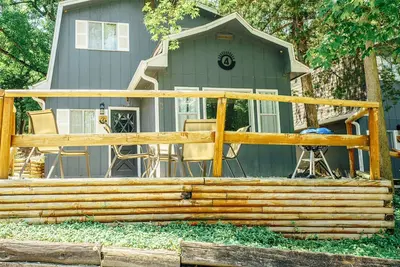 Image de Tribesman Resort #4 - Renovated Condo, Minutes to Silver Dollar, Great Location!