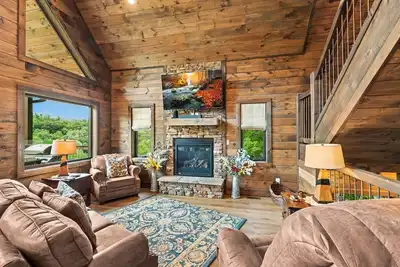 Image de Modern Family Cabin w/Views, Pool, Theatre, Games