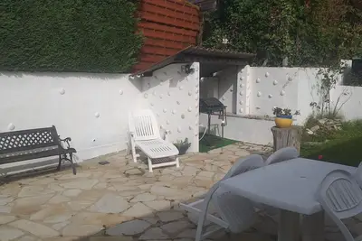 Image de Sympathique appartement avec terrasse proche tout commerces et plage