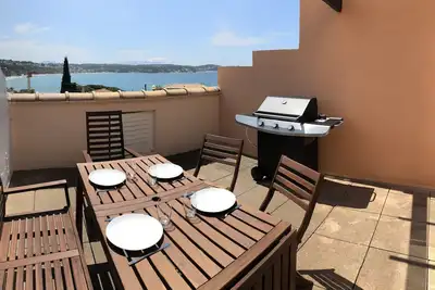 Image de Appartement 2 chambres, terrasse vue mer, garage