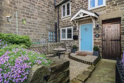 Image de Clematis Cottage, pet friendly, with a garden in Crich