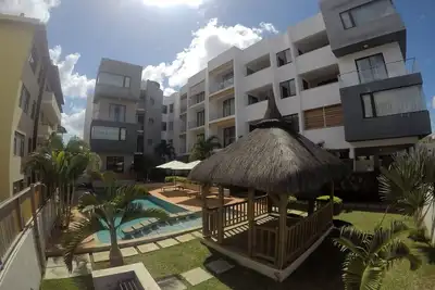 Image de Modern 3 Bedroom Apartment: 7min walk to the beach