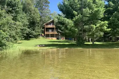 Image de Amazing Lake Home /Movie Theater /Game Room /Bar /3 Decks /Sandy Beach /Privacy