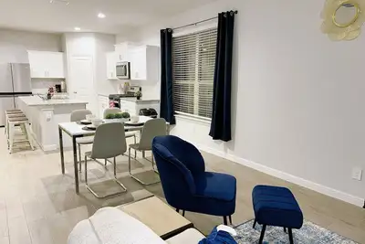 Image de New 4br Extended Stay Oasis – Pet Friendly Paradise