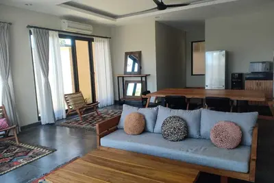 Image de A modern three-bedroom villa with a private pool in a quiet area of Canggu.