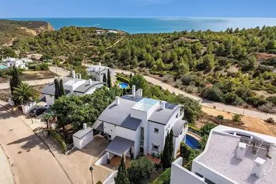 Image de Spectacular 4 Bedroom Villa with amazing, panoramic sea views and sunny terraces