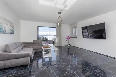 Image de Bel appartement de 2 chambres à Lovran