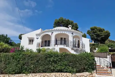 Image de Maison familiale avec piscine privée située à El Tosalet, à 2km de la plage