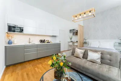 Image de 3 minutes walking to Wenceslav Square and Muzeum! Cozy Prague City Apartment.