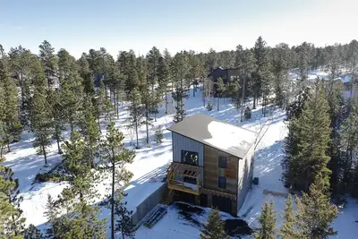 Image de Newly Built, Open Floor Plan w/ Paved Driveway Access to Clubhouse Pools!